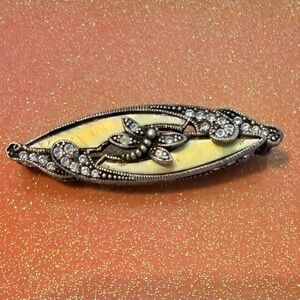 1928 Silver and Cream Floral Brooch